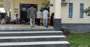 Warga Sumber Rejo