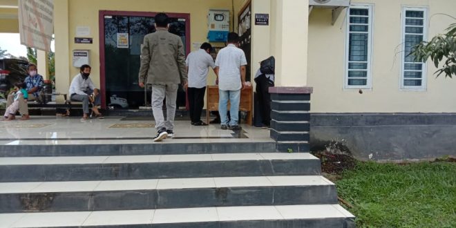 Warga Sumber Rejo