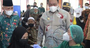 Vaksinasi Massal di Pesantren