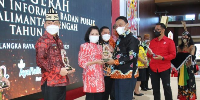 Wagub Kalteng Serahkan