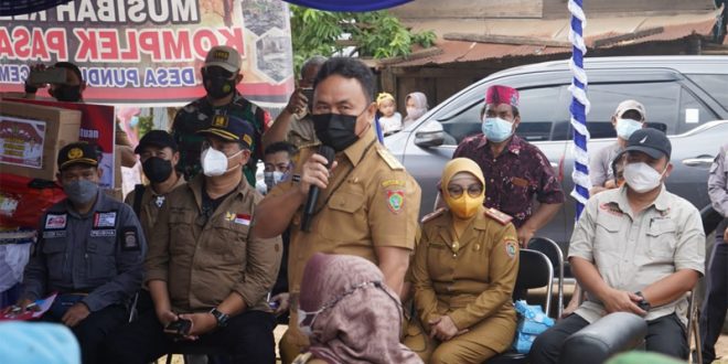 Serahkan Bantuan