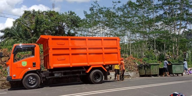 Tambah Truk Sampah