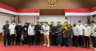 13 Anggota DPRD HSU