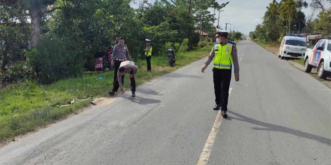 Empat Orang