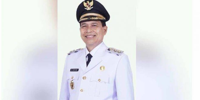 Tutup Usia